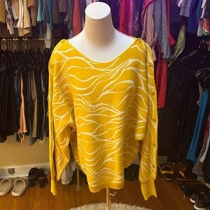 Danielrainn Button arm yellow sweater- Size M